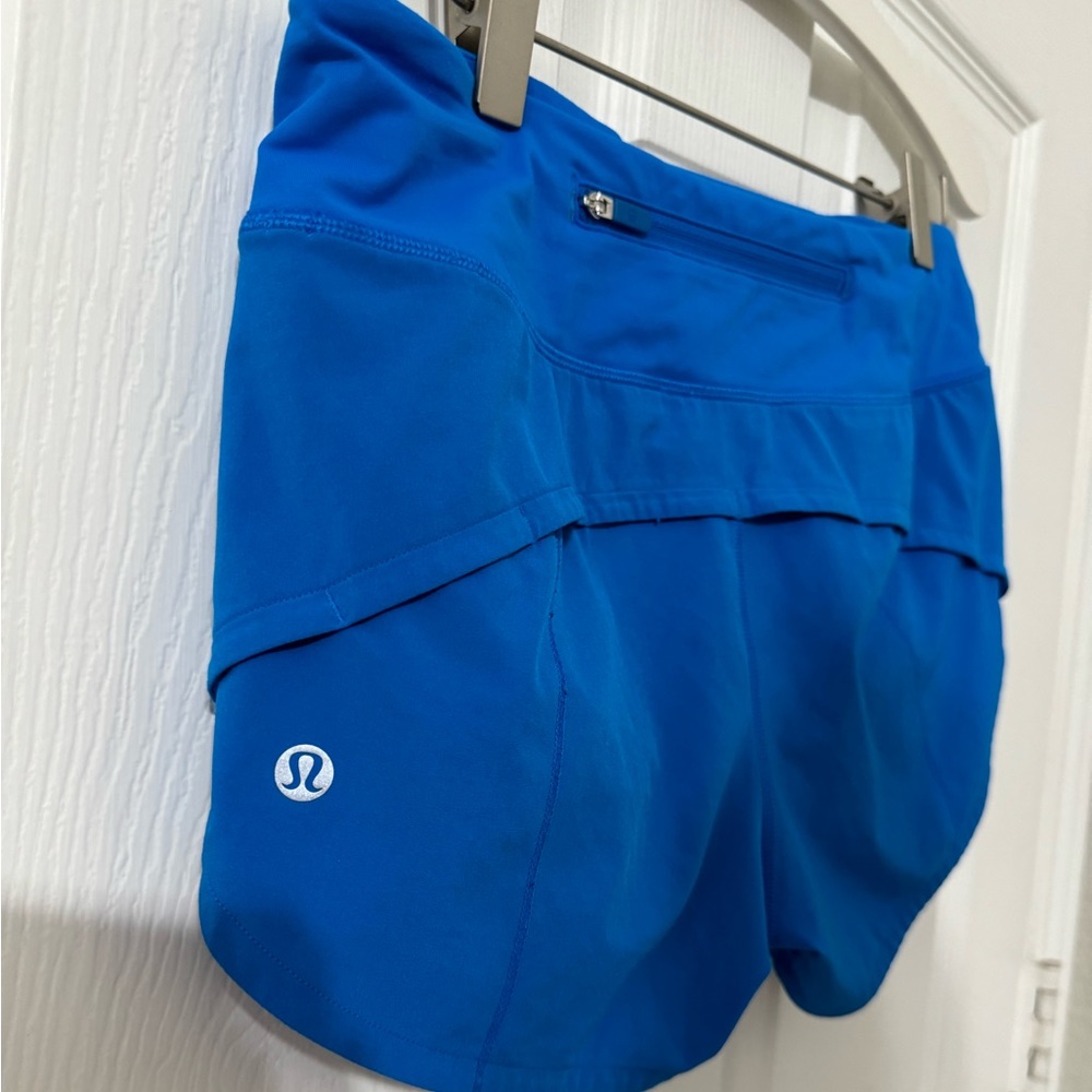 Lululemon Blue Poolside speed up shorts in size 4.  Inseam 2.5